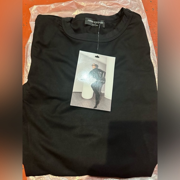 Smooth Crew Bodysuit - Picture 6 of 6